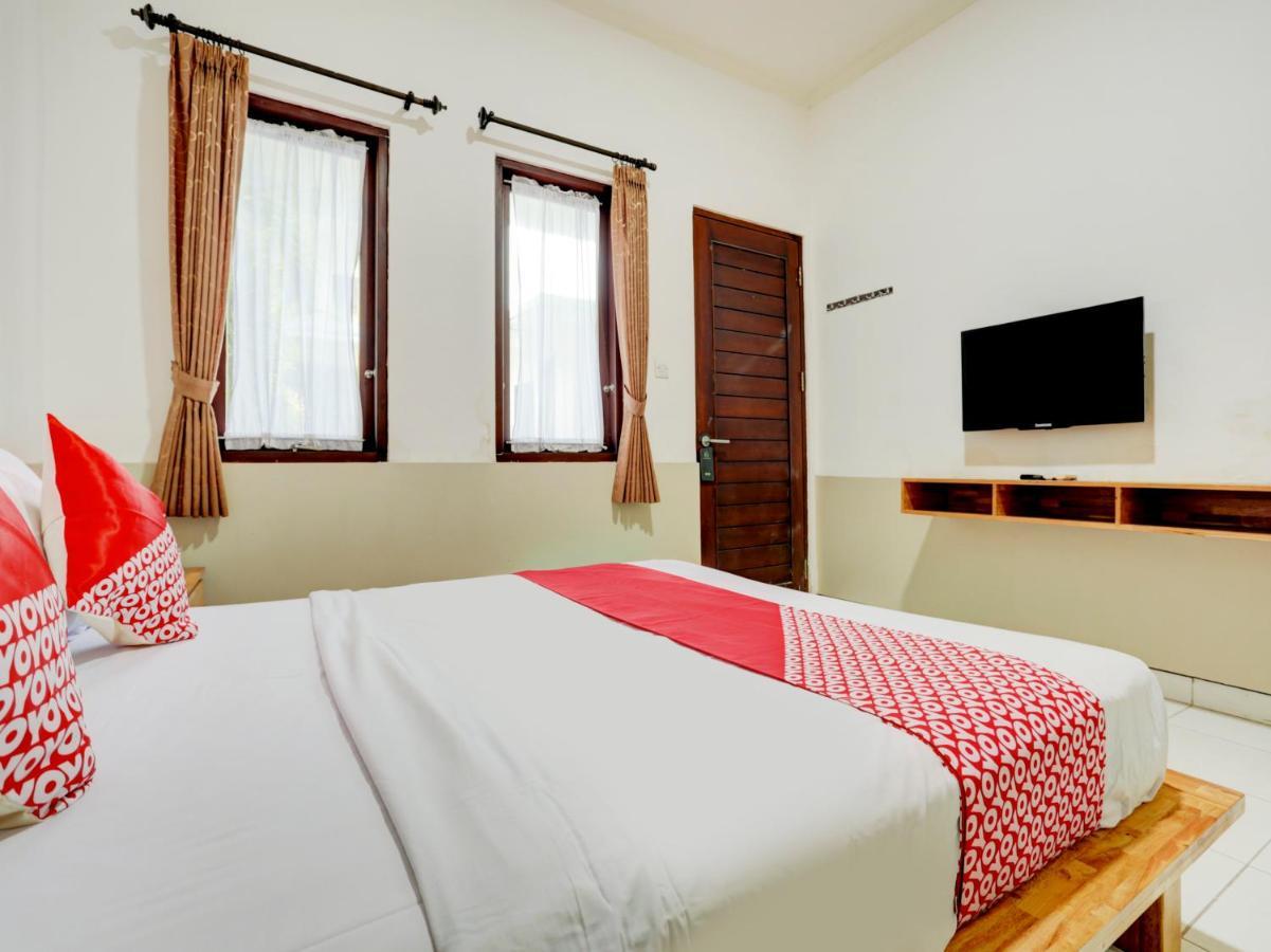 Oyo Flagship 90754 Alamanda Guesthouse 丹帕沙 外观 照片