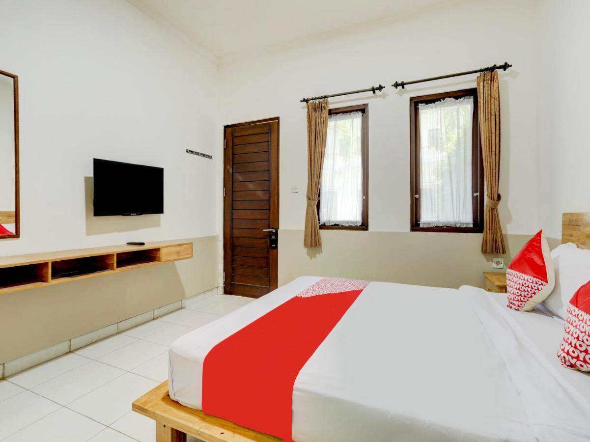 Oyo Flagship 90754 Alamanda Guesthouse 丹帕沙 外观 照片